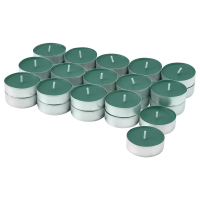 Kolekcja zielonych świec tea-light VINTERFINT w aluminiowych filiżankach, starannie ułożonych. Kolekcja zielonych świec tea-light VINTERFINT w aluminiowych filiżankach, starannie ułożonych.