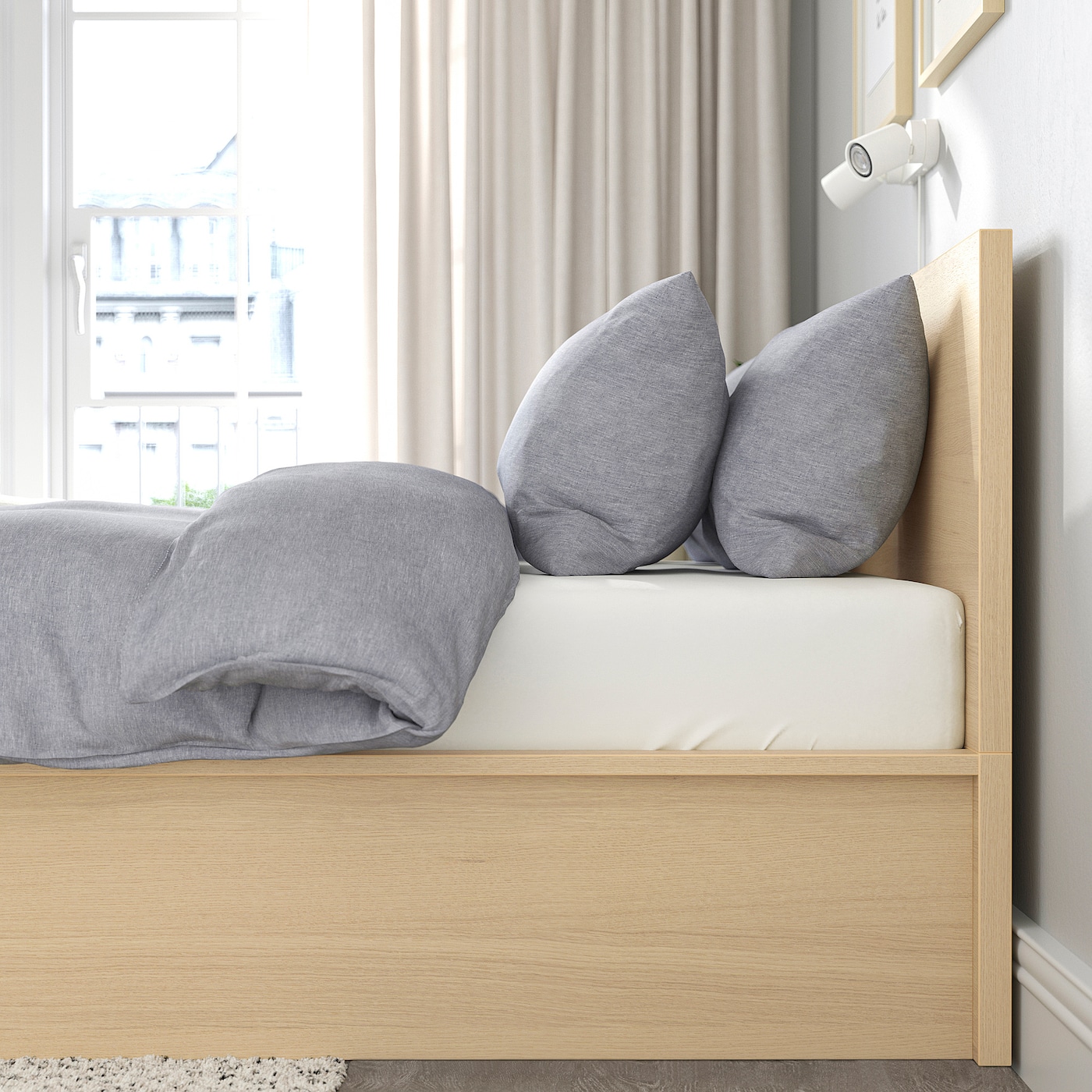 MALM Кровать с ящиком дубовый шпон беленый 180x200 см